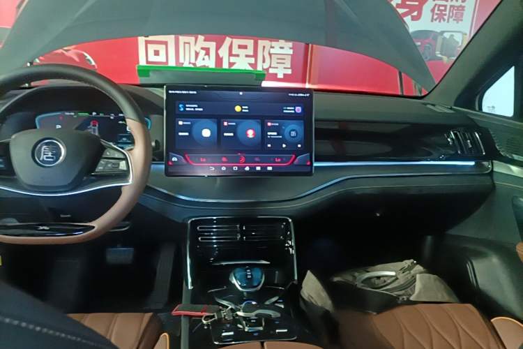 Used BYD Tang New Energy 2021 DM-i 112KM Prestige Model Audio And AC Panel