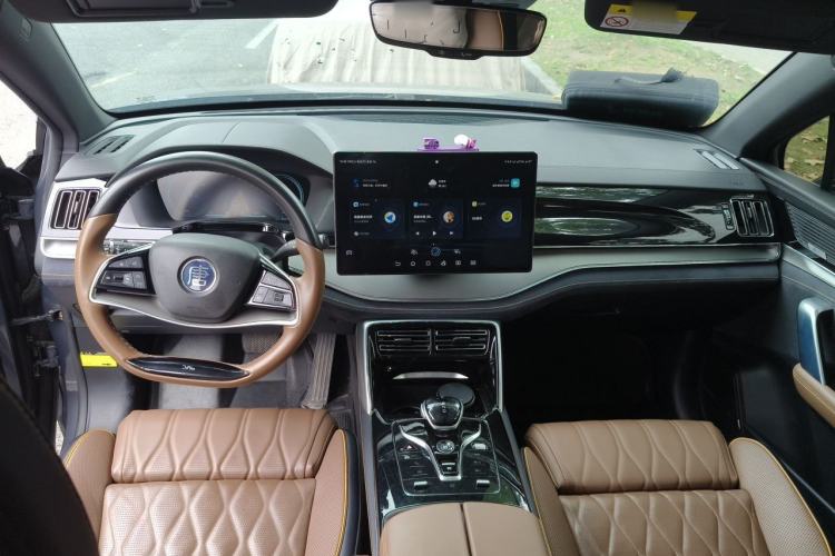 Used BYD Tang New Energy 2021 DM-i 112KM Prestige Model Center Console