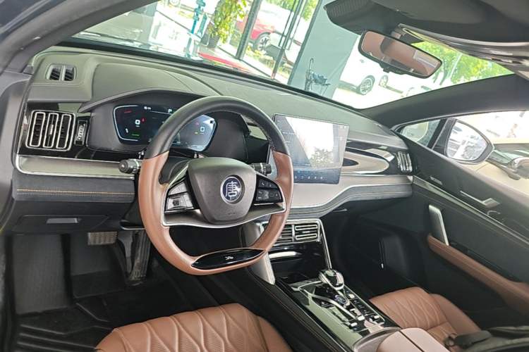 Used BYD Tang New Energy 2021 DM-i 112KM Prestige Model Center Console