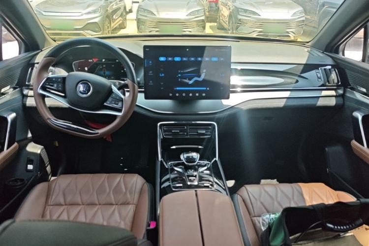 Used BYD Tang New Energy 2021 DM-i 112KM Prestige Model Center Console