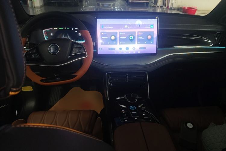 Used BYD Tang New Energy 2021 DM-i 112KM Prestige Model Center Console