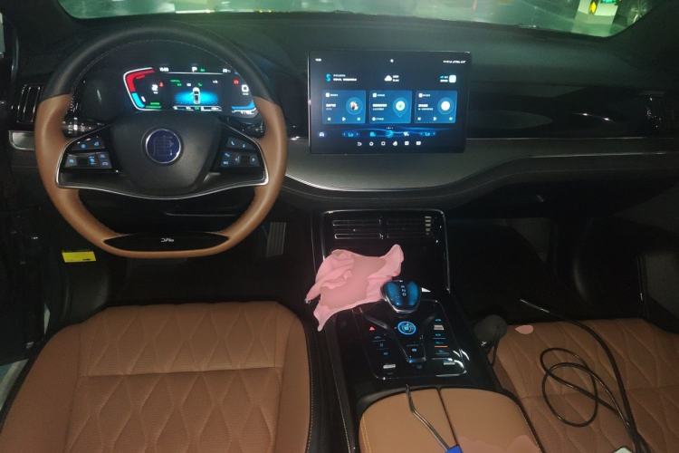 Used BYD Tang New Energy 2021 DM-i 112KM Prestige Model Center Console
