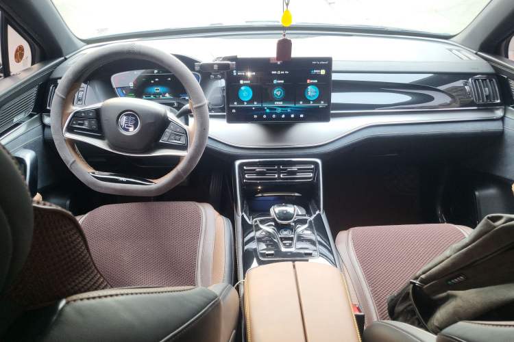 Used BYD Tang New Energy 2021 DM-i 112KM Prestige Model Center Console