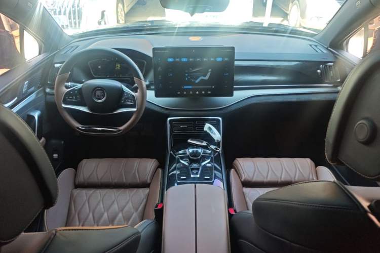 Used BYD Tang New Energy 2021 DM-i 112KM Prestige Model Center Console