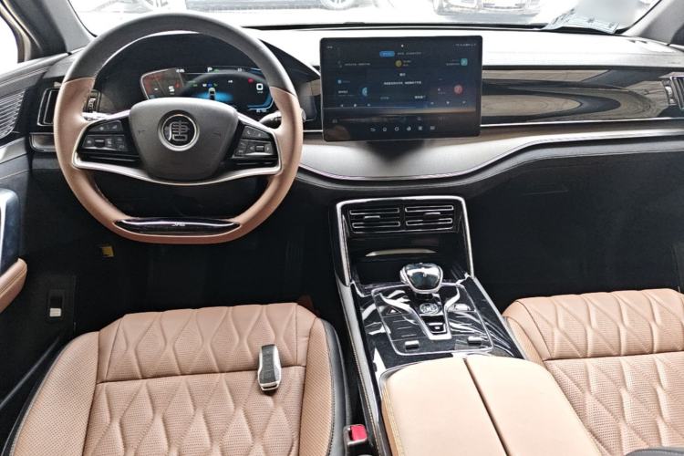 Used BYD Tang New Energy 2021 DM-i 112KM Prestige Model Center Console