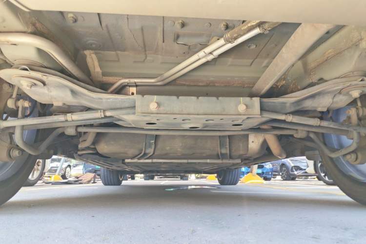 Used BYD Tang New Energy 2021 DM-i 112KM Prestige Model Chassis Rear