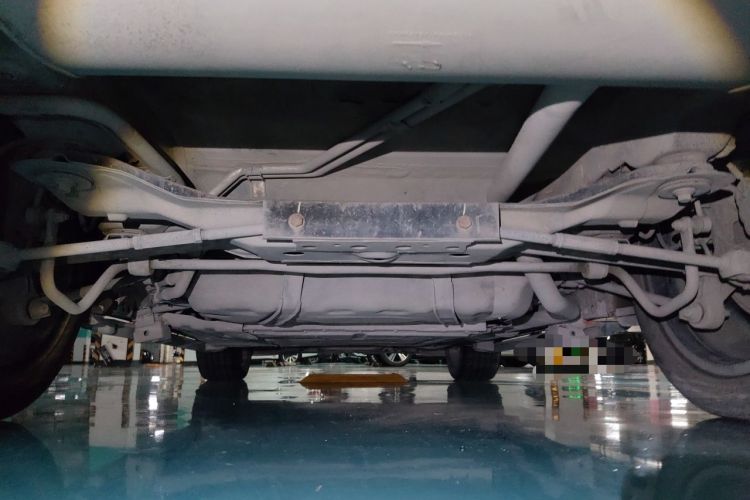 Used BYD Tang New Energy 2021 DM-i 112KM Prestige Model Chassis Rear