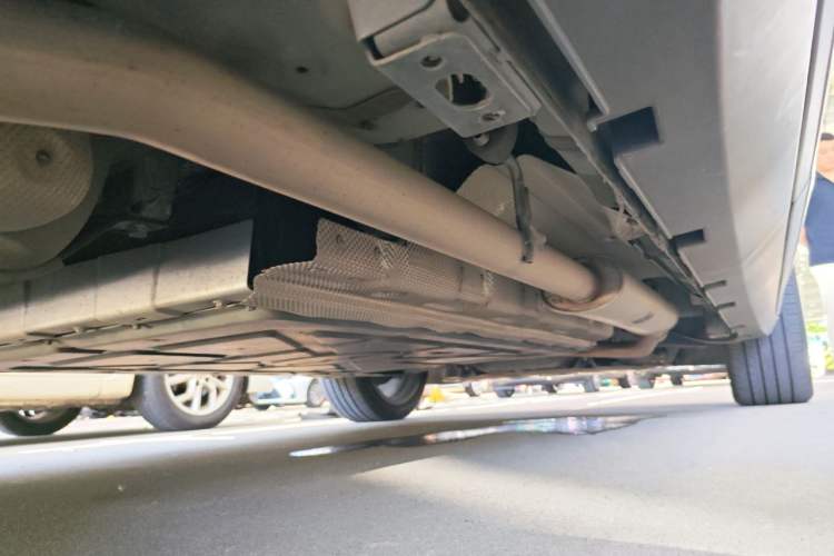 Used BYD Tang New Energy 2021 DM-i 112KM Prestige Model Chassis Rear Right