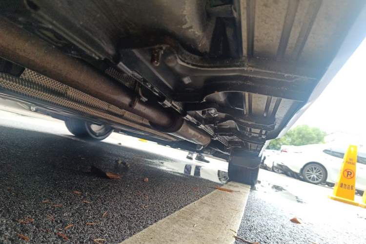 Used BYD Tang New Energy 2021 DM-i 112KM Prestige Model Chassis Rear Right