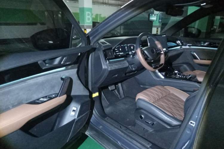 Used BYD Tang New Energy 2021 DM 2.0T Four-Wheel Drive High-Performance Flagship Model Driver Seat