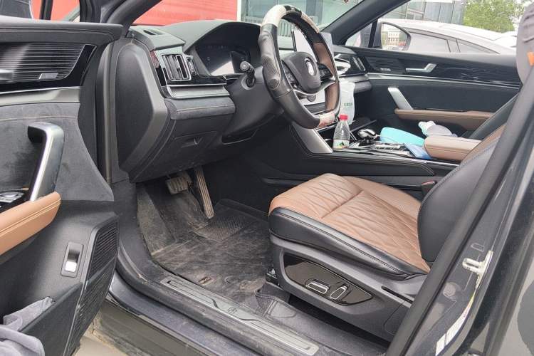 Used BYD Tang New Energy 2021 DM-i 112KM Prestige Model Driver Seat
