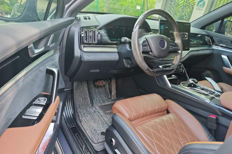 Used BYD Tang New Energy 2021 DM 2.0T Four-Wheel Drive High-Performance Flagship Model Driver Seat