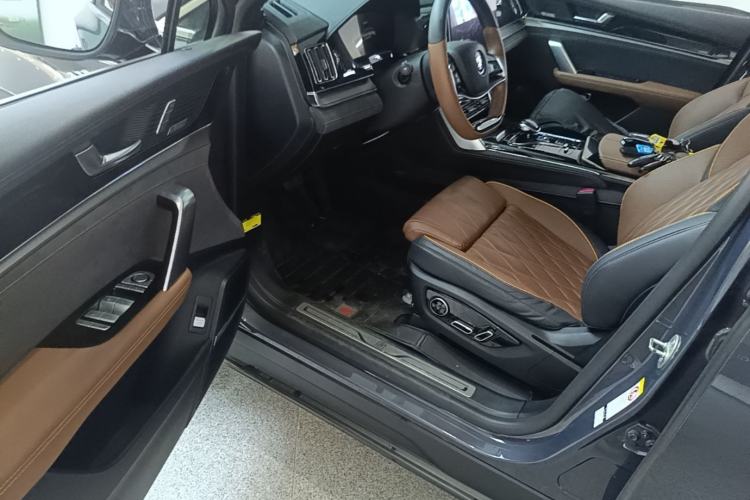 Used BYD Tang New Energy 2021 DM-i 112KM Prestige Model Driver Seat
