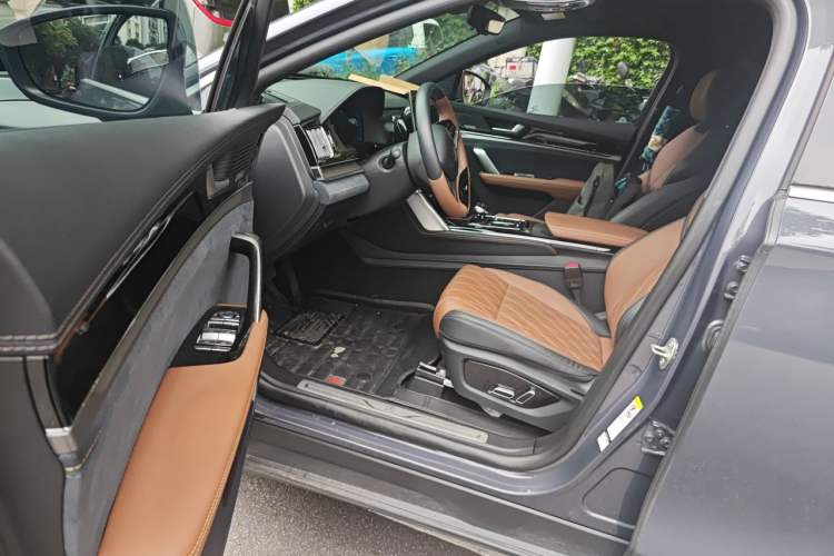 Used BYD Tang New Energy 2021 DM-i 112KM Prestige Model Driver Seat