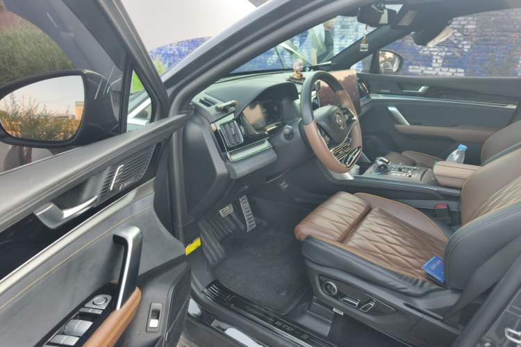 Used BYD Tang New Energy 2021 DM-i 112KM Prestige Model Driver Seat
