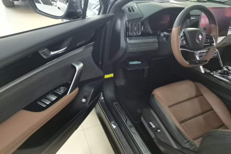 Used BYD Tang New Energy 2021 EV Long-Range Luxury Model Driver Seat