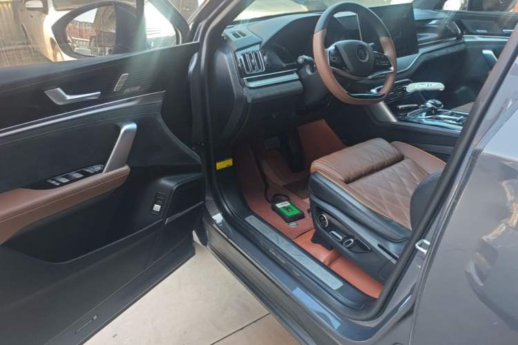 Used BYD Tang New Energy 2021 DM-i 112KM Prestige Model Driver Seat
