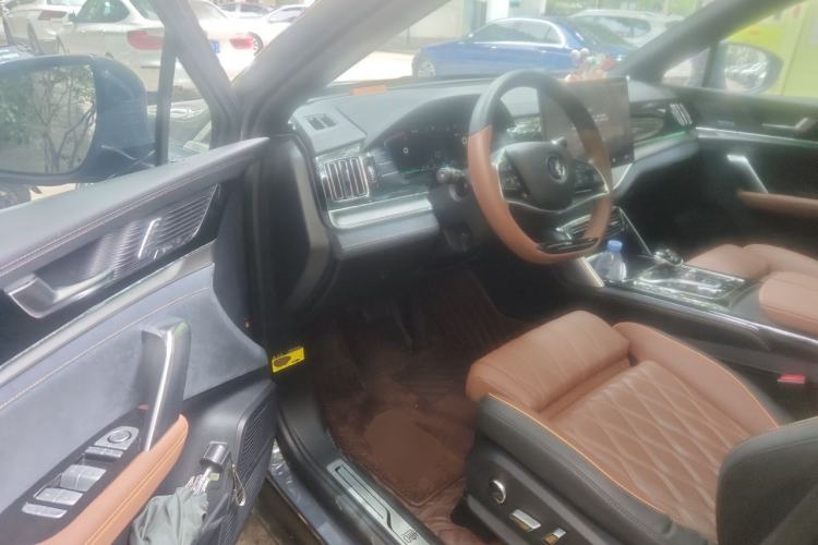 Used BYD Tang New Energy 2021 DM 2.0T Four-Wheel Drive High-Performance Flagship Model Driver Seat