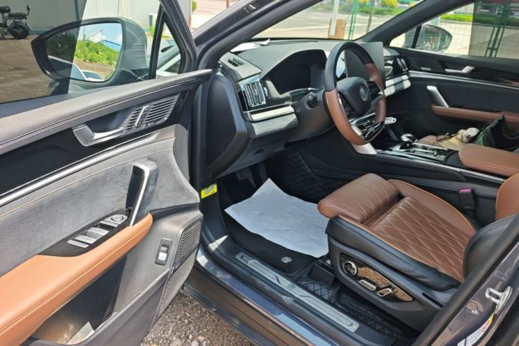 Used BYD Tang New Energy 2021 DM-i 112KM Prestige Model Driver Seat