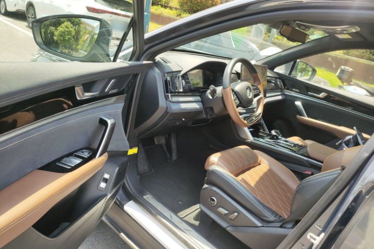 Used BYD Tang New Energy 2021 DM 2.0T Four-Wheel Drive High-Performance Flagship Model Driver Seat