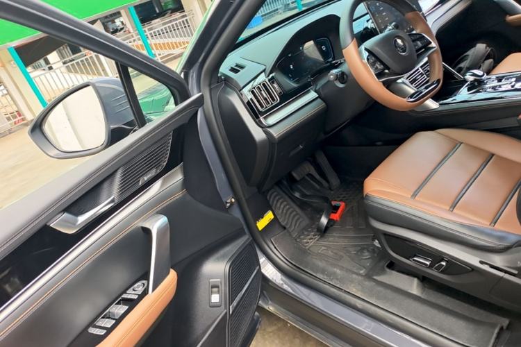 Used BYD Tang New Energy 2021 DM-i 52KM Luxury Model Driver Seat