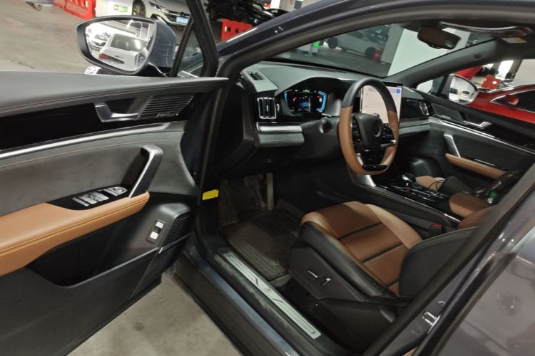 Used BYD Tang New Energy 2021 DM 2.0T Four-Wheel Drive Performance Edition Prestige Model Driver Seat
