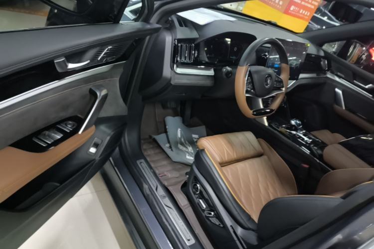 Used BYD Tang New Energy 2021 DM-i 112KM Prestige Model Driver Seat