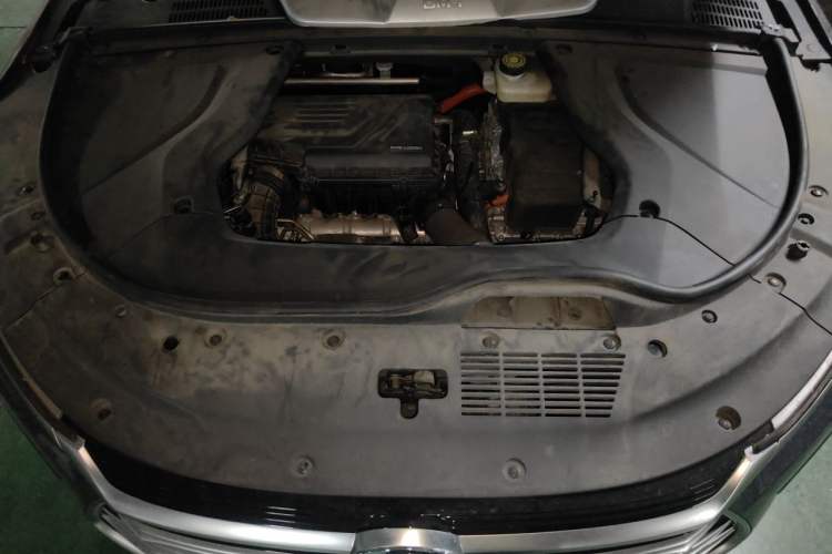 Used BYD Tang New Energy 2021 DM-i 112KM Prestige Model Engine Bay