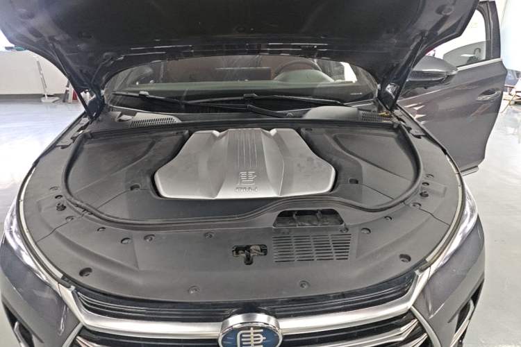 Used BYD Tang New Energy 2021 DM-i 112KM Prestige Model Engine Bay