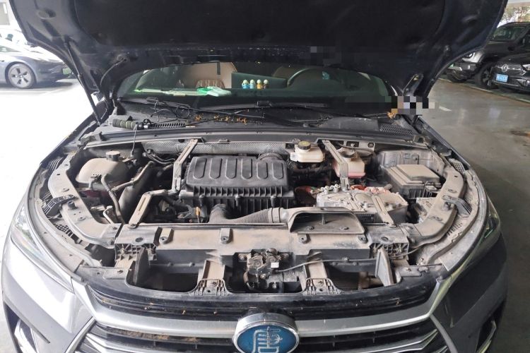 Used BYD Tang New Energy 2021 DM 2.0T Four-Wheel Drive High-Performance Flagship Model Engine Bay