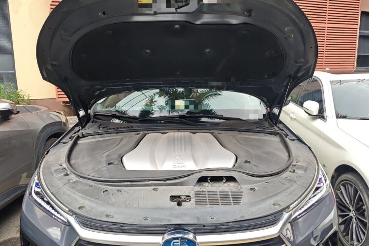 Used BYD Tang New Energy 2021 DM-i 112KM Prestige Model Engine Bay