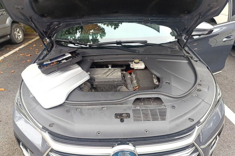 Used BYD Tang New Energy 2021 DM-i 112KM Prestige Model Engine Bay