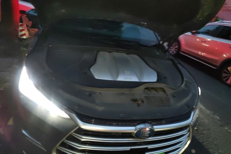 Used BYD Tang New Energy 2021 DM-i 112KM Prestige Model Engine Bay