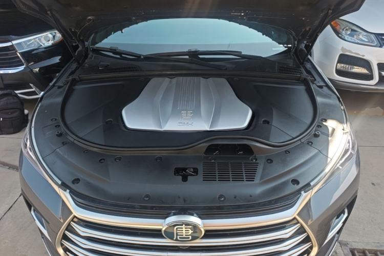 Used BYD Tang New Energy 2021 DM-i 112KM Prestige Model Engine Bay