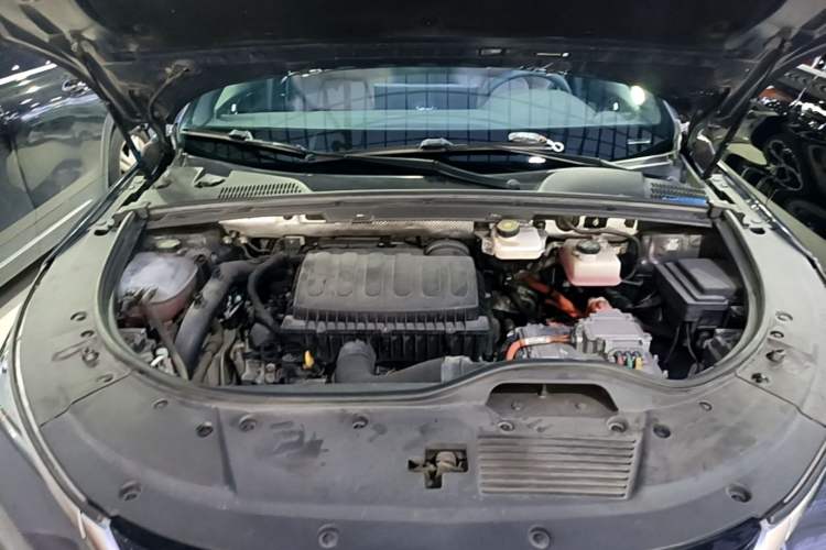 Used BYD Tang New Energy 2021 DM 2.0T Four-Wheel Drive Performance Edition Prestige Model Engine Bay
