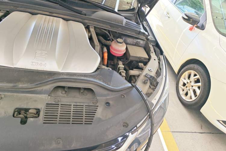 Used BYD Tang New Energy 2021 DM-i 112KM Prestige Model Engine Bay Left