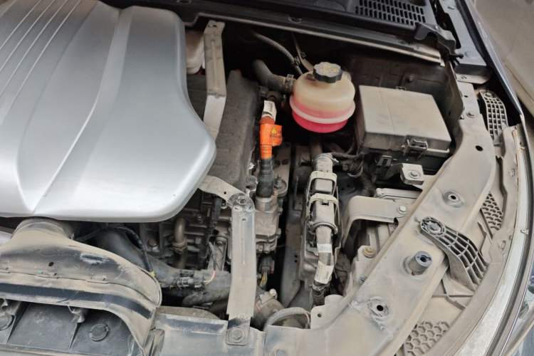 Used BYD Tang New Energy 2021 DM-i 112KM Prestige Model Engine Bay Left
