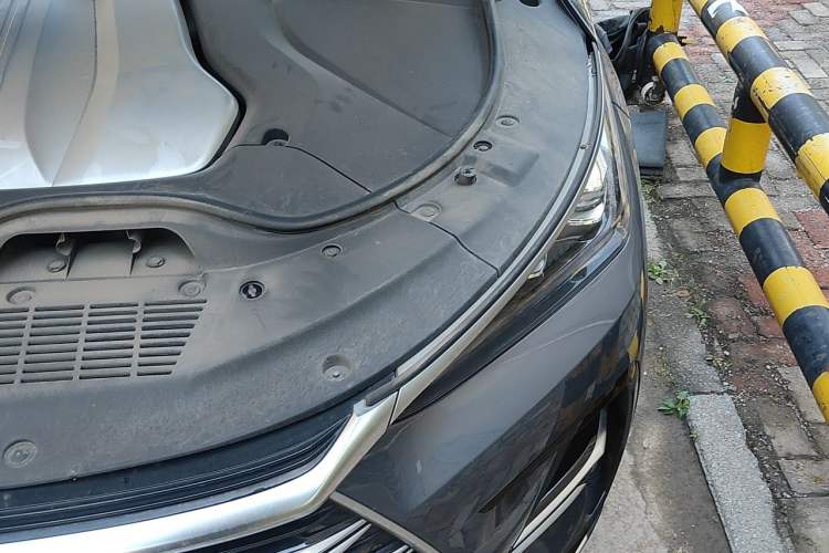 Used BYD Tang New Energy 2021 DM-i 112KM Prestige Model Engine Bay Left