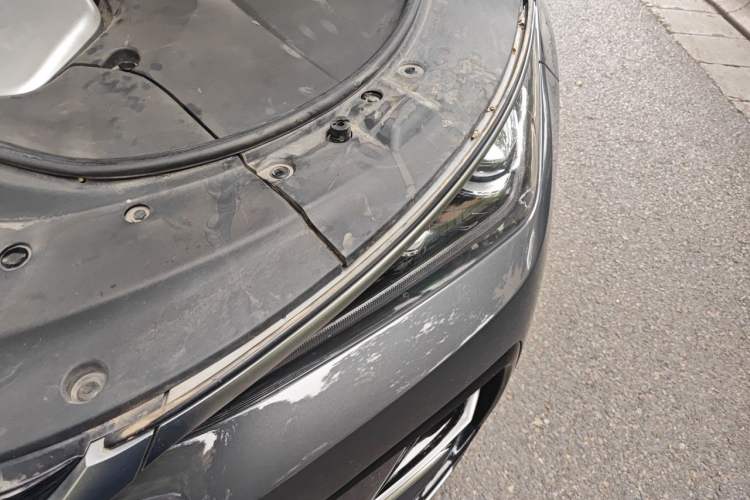 Used BYD Tang New Energy 2021 DM-i 112KM Prestige Model Engine Bay Left