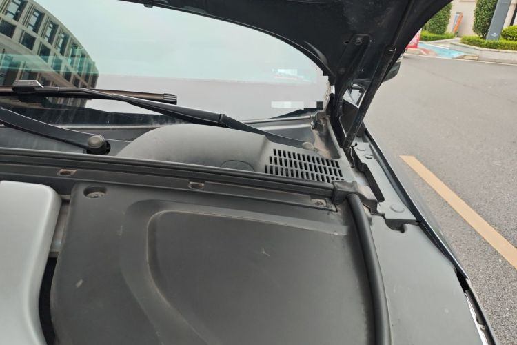 Used BYD Tang New Energy 2021 DM-i 112KM Prestige Model Engine Bay Left