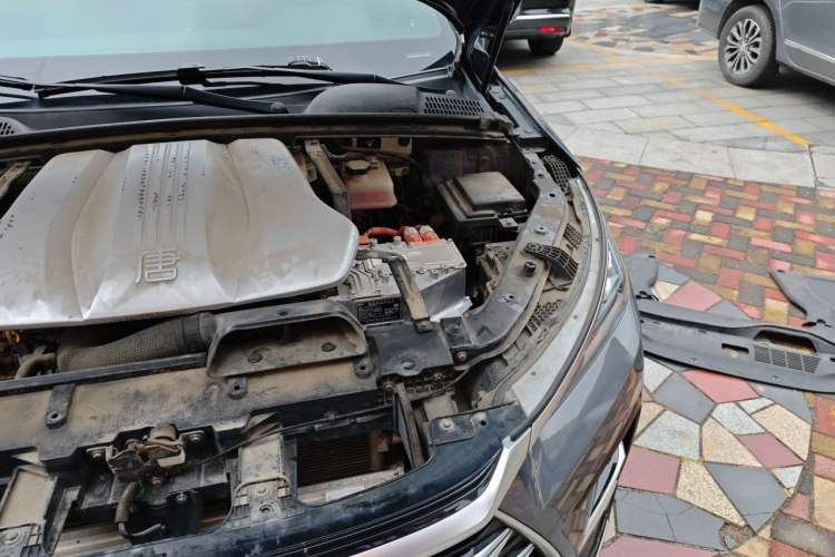 Used BYD Tang New Energy 2021 DM 2.0T Four-Wheel Drive High-Performance Flagship Model Engine Bay Left