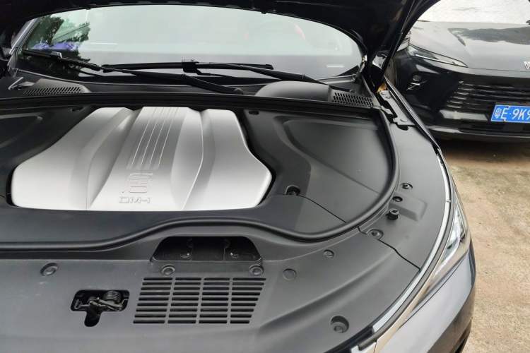 Used BYD Tang New Energy 2021 DM-i 112KM Prestige Model Engine Bay Left