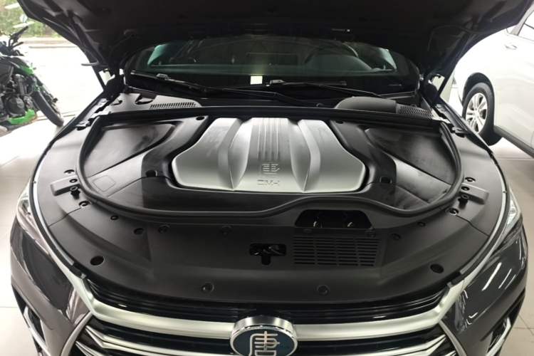 Used BYD Tang New Energy 2021 DM-i 112KM Prestige Model Engine Bay