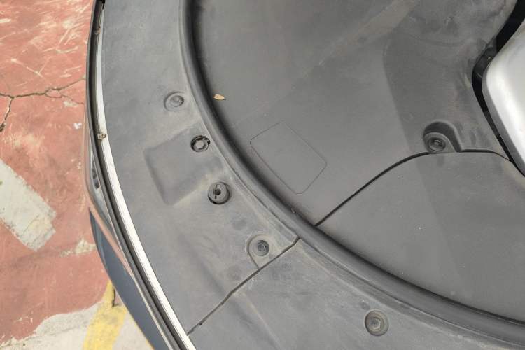 Used BYD Tang New Energy 2021 DM-i 112KM Prestige Model Engine Bay Right