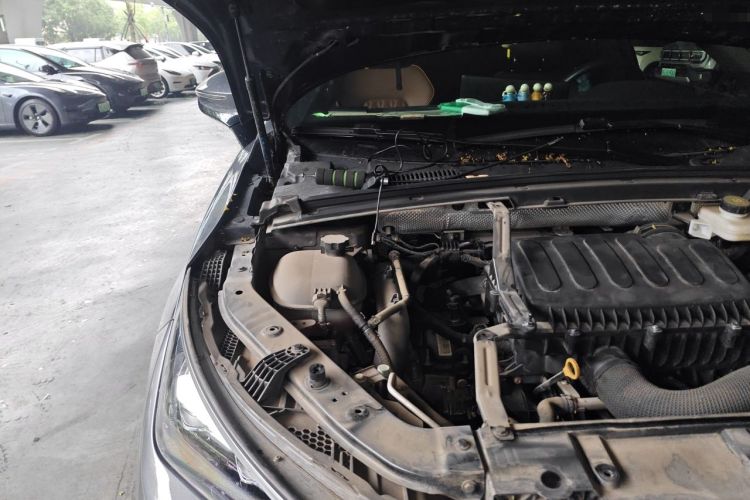 Used BYD Tang New Energy 2021 DM 2.0T Four-Wheel Drive High-Performance Flagship Model Engine Bay Right
