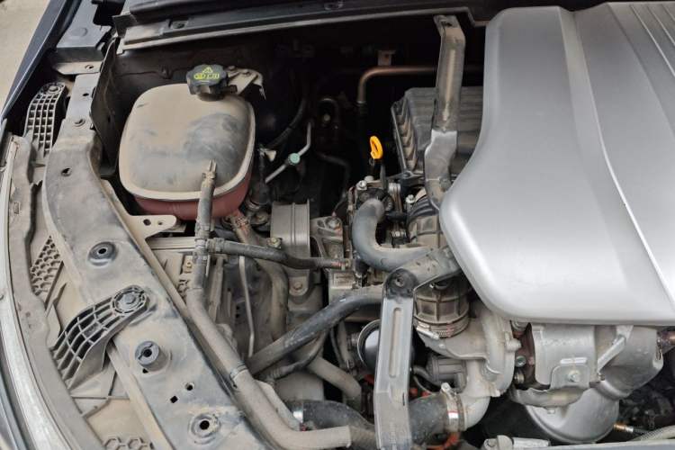 Used BYD Tang New Energy 2021 DM-i 112KM Prestige Model Engine Bay Right