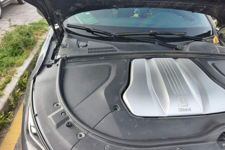 Used BYD Tang New Energy 2021 DM-i 112KM Prestige Model Engine Bay Right