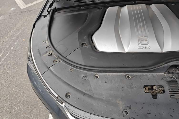 Used BYD Tang New Energy 2021 DM-i 112KM Prestige Model Engine Bay Right