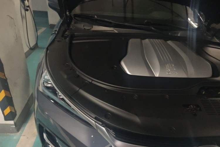 Used BYD Tang New Energy 2021 DM-i 112KM Prestige Model Engine Bay Right