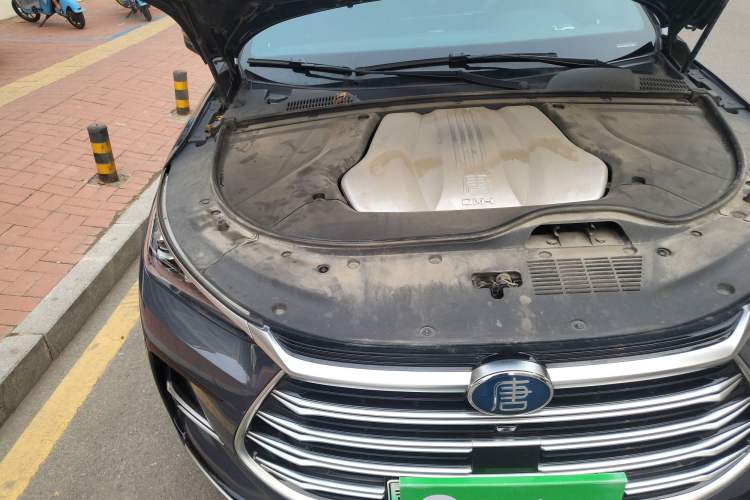Used BYD Tang New Energy 2021 DM-i 112KM Prestige Model Engine Bay Right